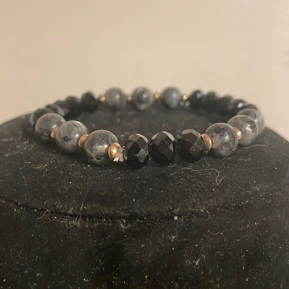 8” stackable stretch bracelet w/9 gray marble 12 black beads & gold beads each - Picture 1 of 9